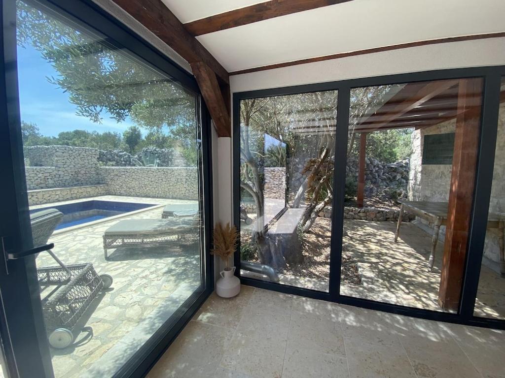 Private Cottage In Olive Grove With Heated Pool Vinišće Zewnętrze zdjęcie