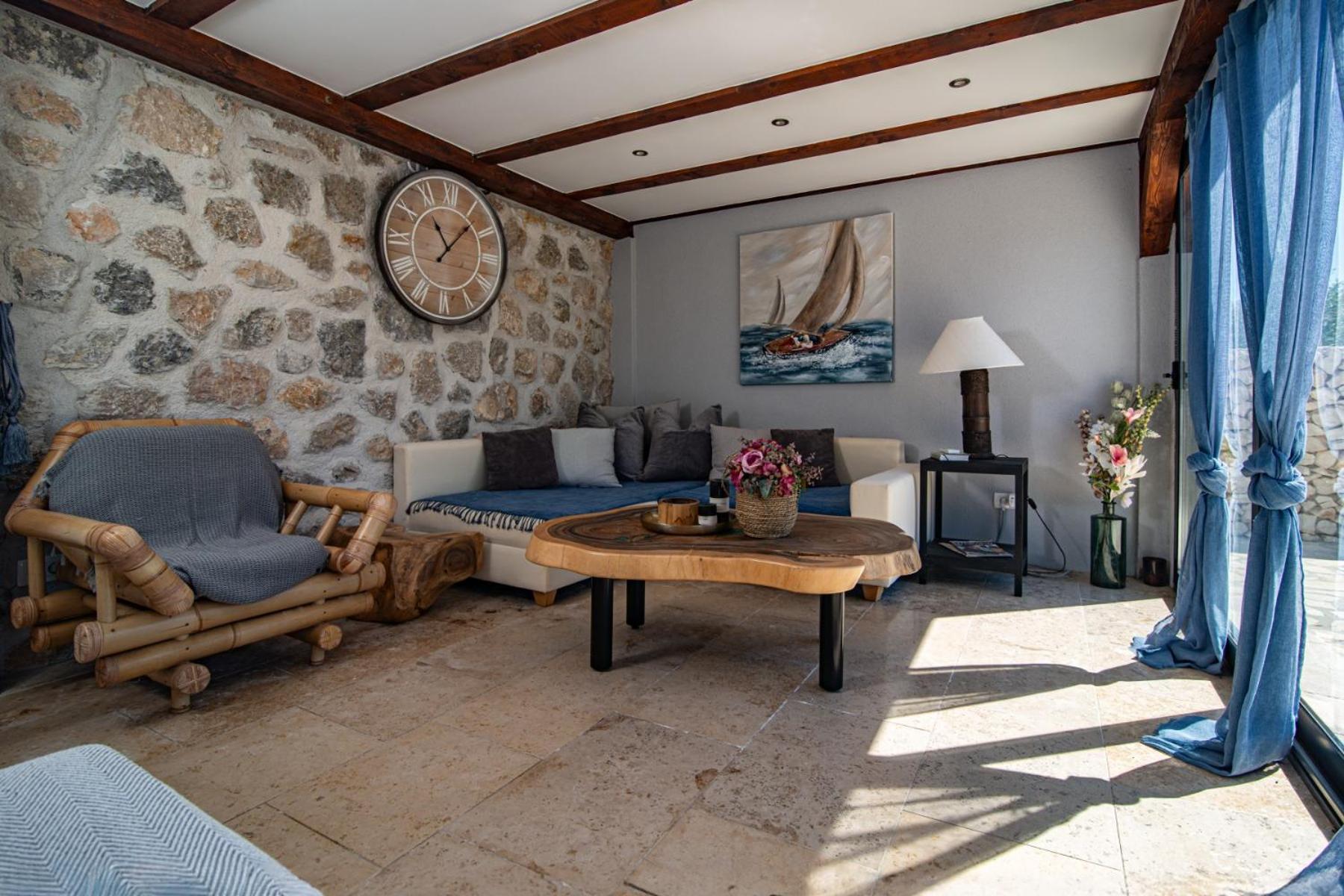 Private Cottage In Olive Grove With Heated Pool Vinišće Zewnętrze zdjęcie