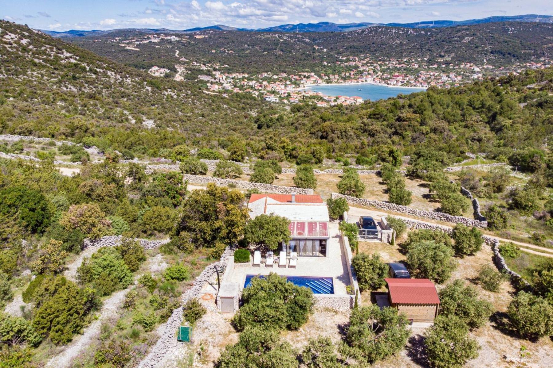 Private Cottage In Olive Grove With Heated Pool Vinišće Zewnętrze zdjęcie