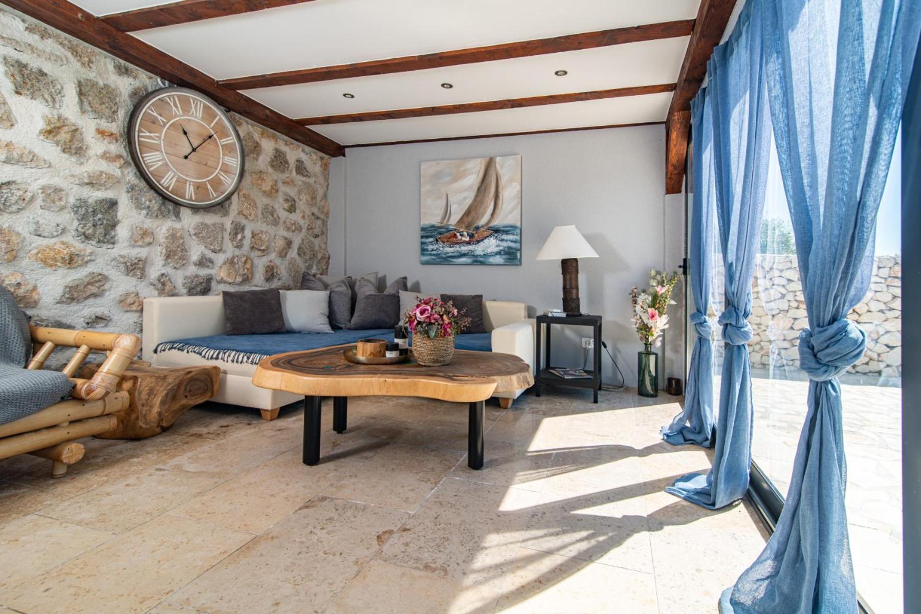 Private Cottage In Olive Grove With Heated Pool Vinišće Zewnętrze zdjęcie