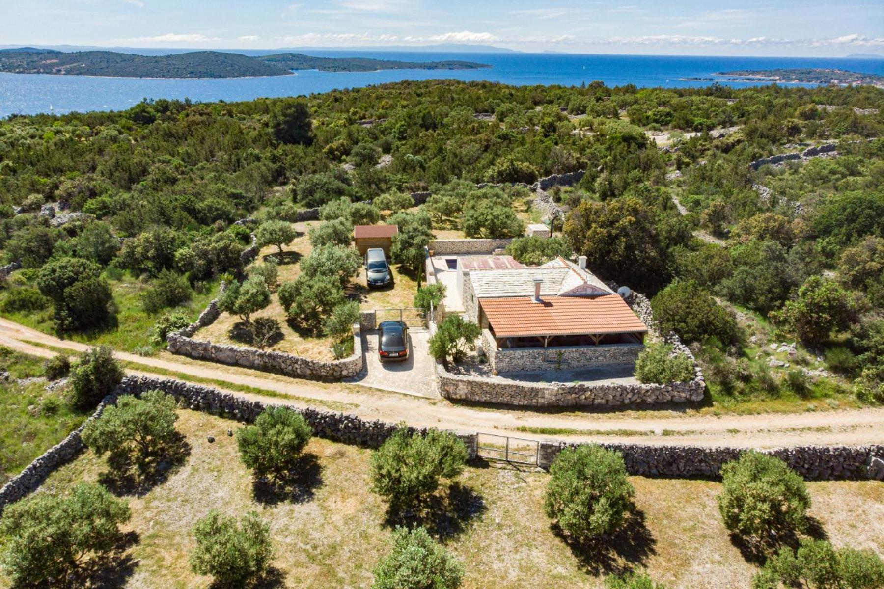 Private Cottage In Olive Grove With Heated Pool Vinišće Zewnętrze zdjęcie
