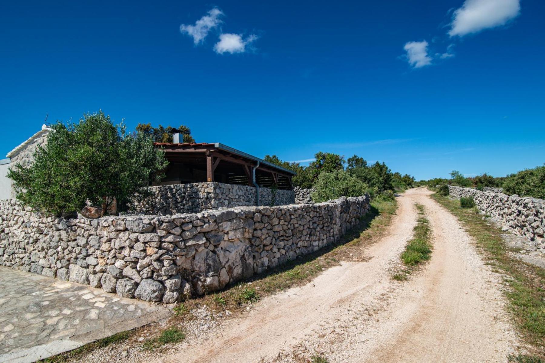 Private Cottage In Olive Grove With Heated Pool Vinišće Zewnętrze zdjęcie
